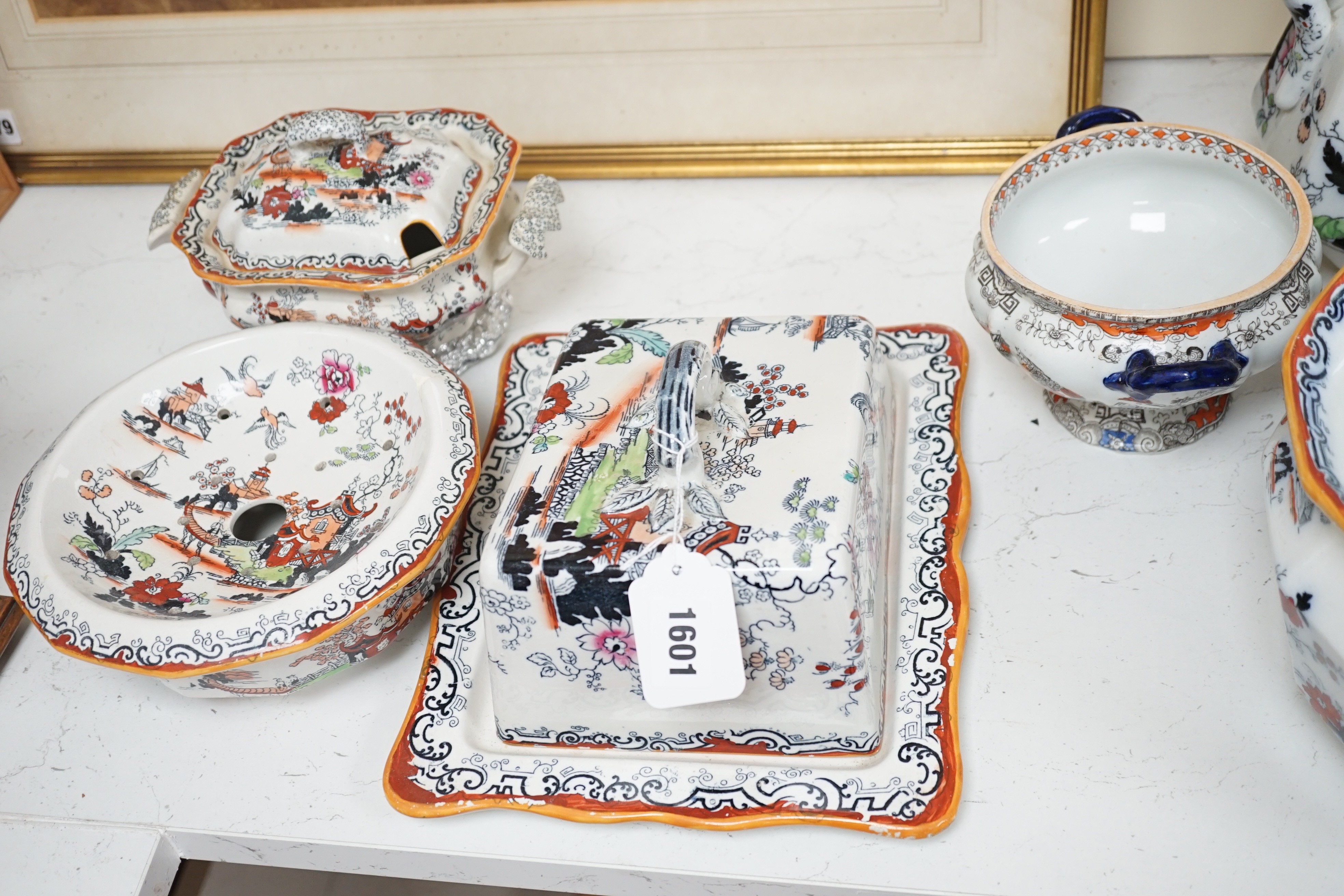 Victorian Masons Ironstone landscape pattern items to include a cheese dish, two chamber pots, Are you are and basin and other various roles or dishes